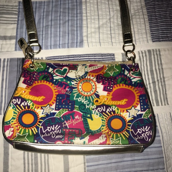Purse - Picture 2 of 3